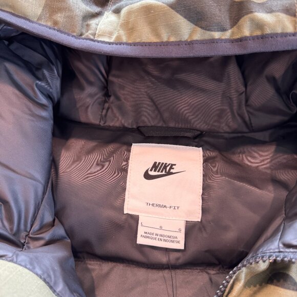 Nike Camo Puffer Jacket - Picture 3 of 4